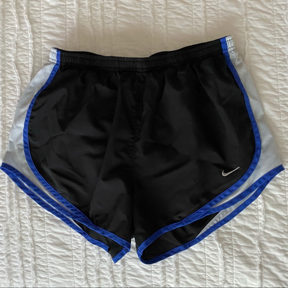 Nike Women’s Tempo Shorts - Black